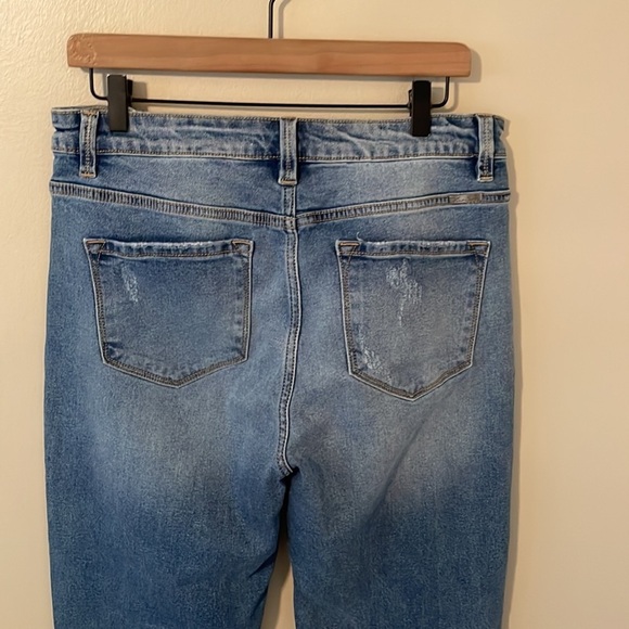 Kancan Button Fly Distressed Jeans - Picture 5 of 9